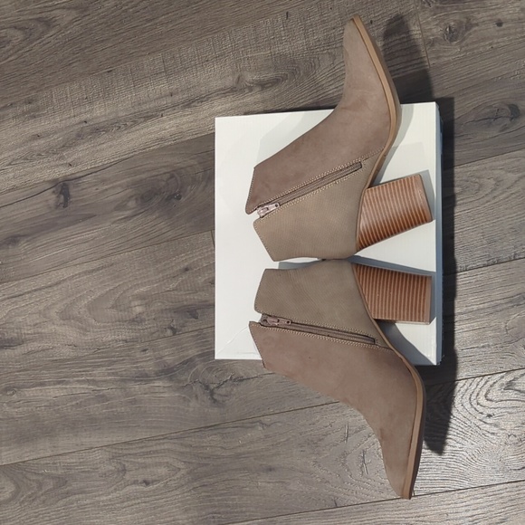 SUN and Stone Boots Suede Heeled  Zipper Closure GRACEYYF Design - Picture 3 of 8